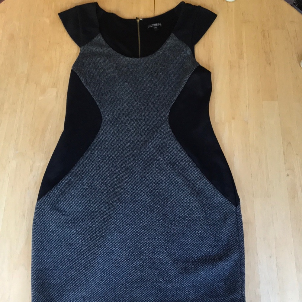 Cap sleeve business dress